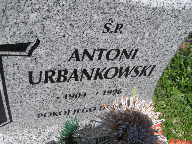 Antoni Urbankowski 1904 Kudowa Zdrój - Grobonet - Wyszukiwarka osób pochowanych
